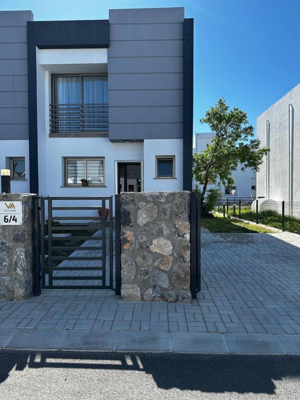 2 Floor Villa In Alsancak, Kyrenia Kyrenia  Exterior photo